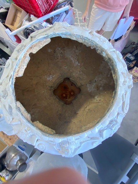 URN_inside1.JPG