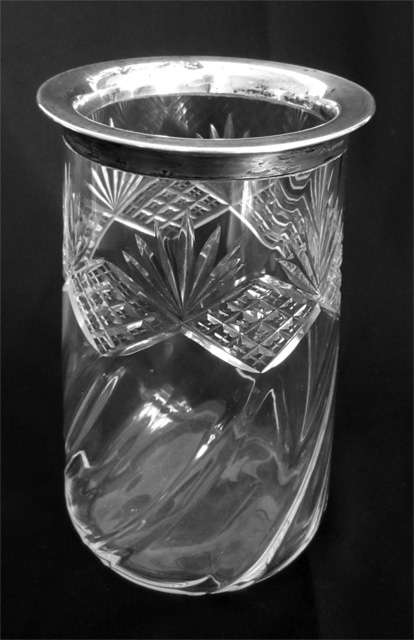 Vase Silver Rim2 640 GS BEST.jpg