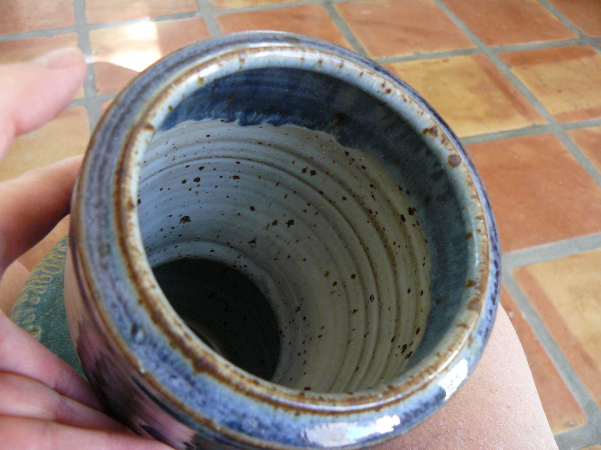 vase2.jpg