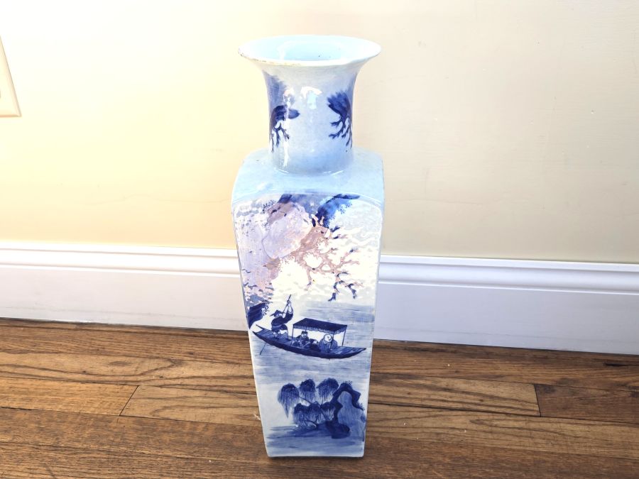 vase2.jpg