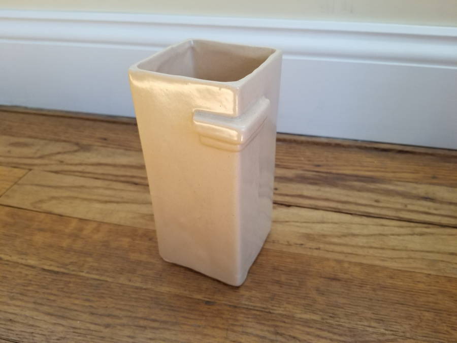 Help Identifying Pottery vase Antiques Board