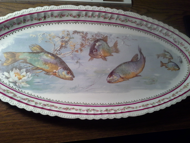 Victoria fish platter2.png