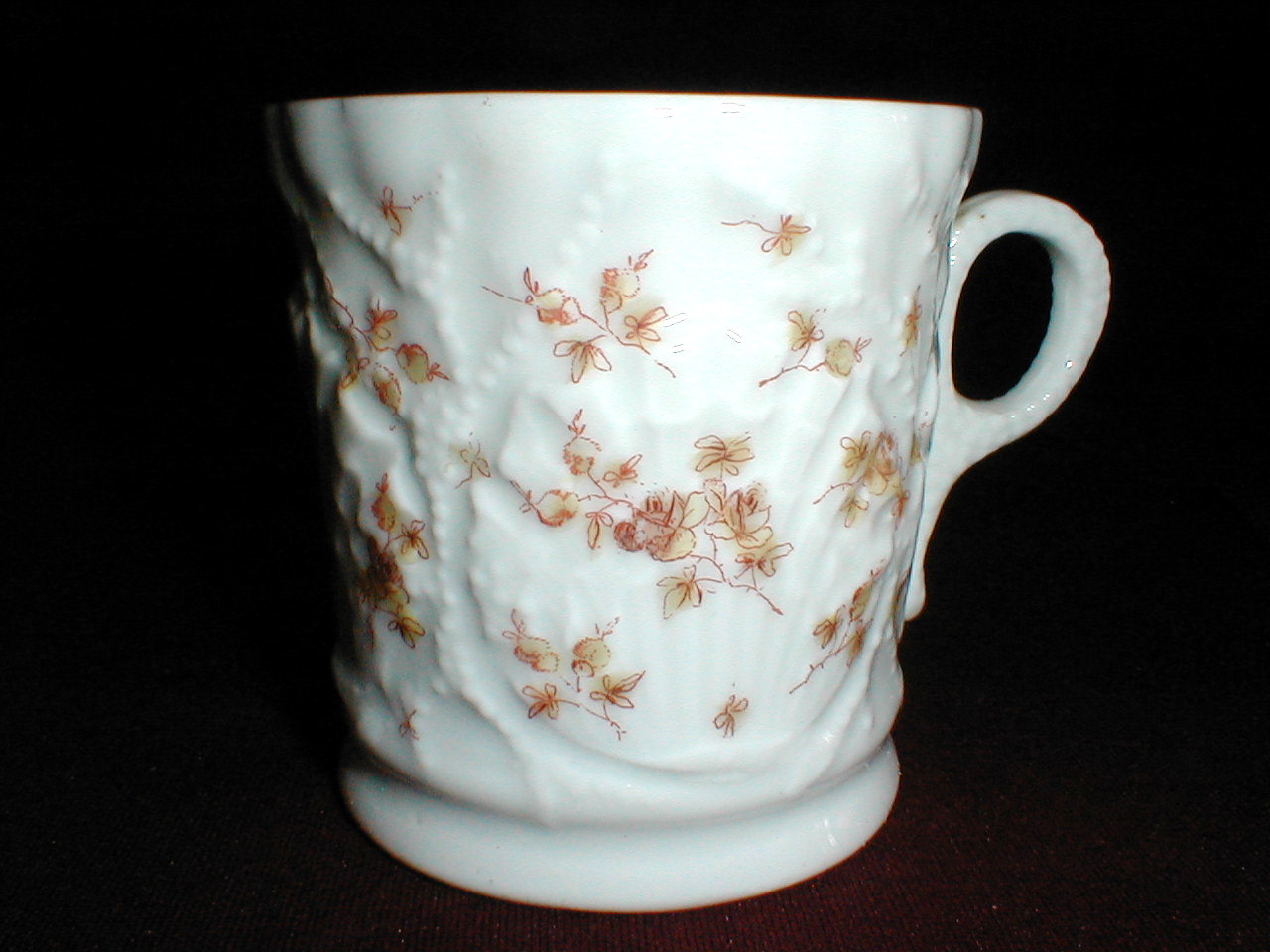 Victorian Opaline Clam Shell seaweed Mug w Petite Brown Flowers clam mug 1 mystery.JPG