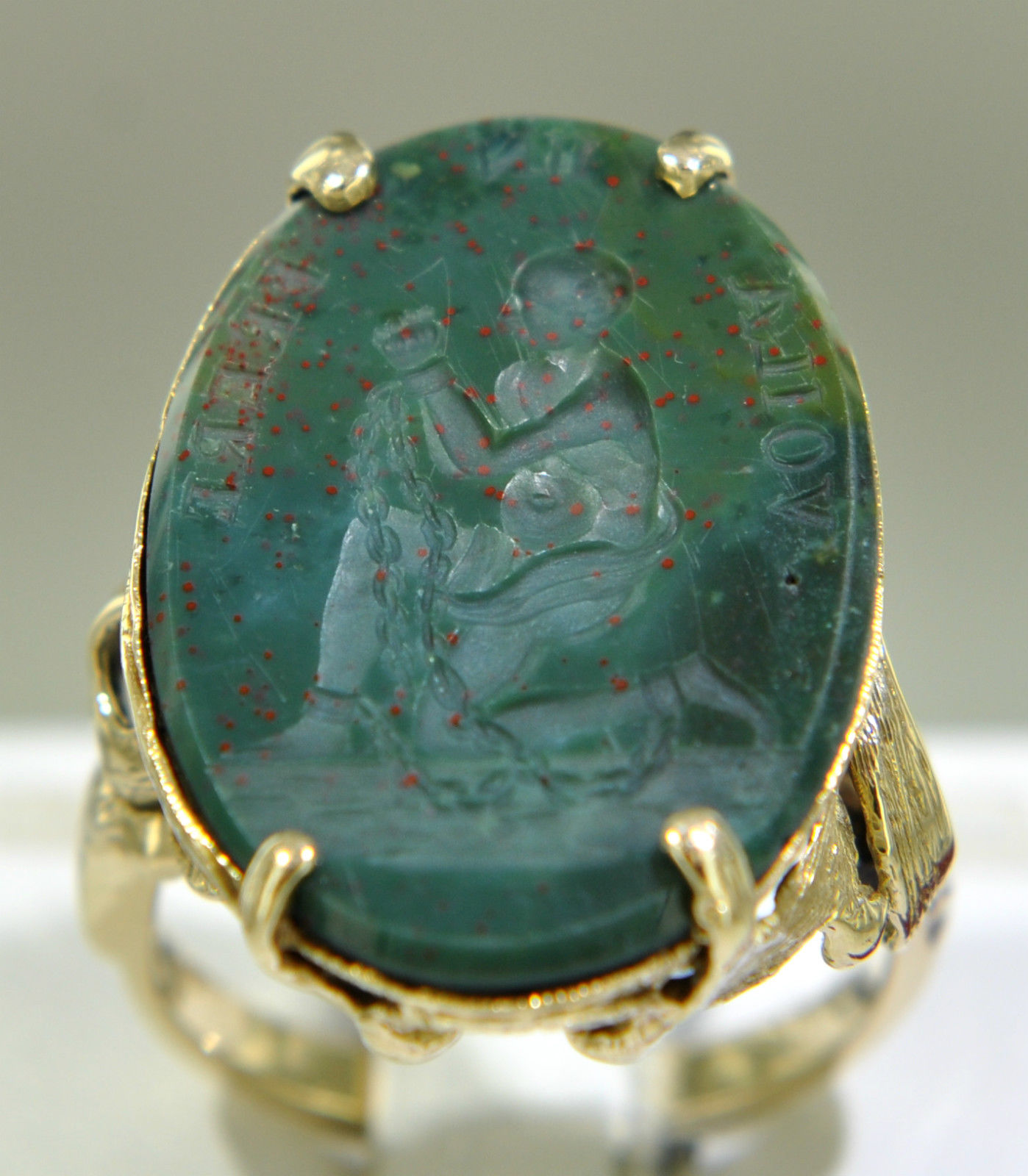 Voila Un Frere Intaglio.jpg