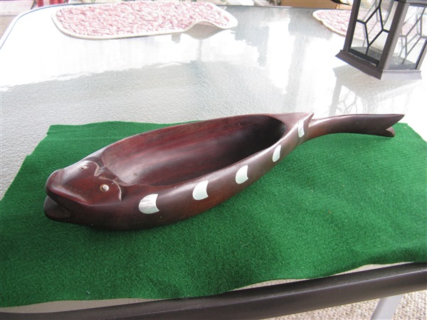 whale carving 001.jpg