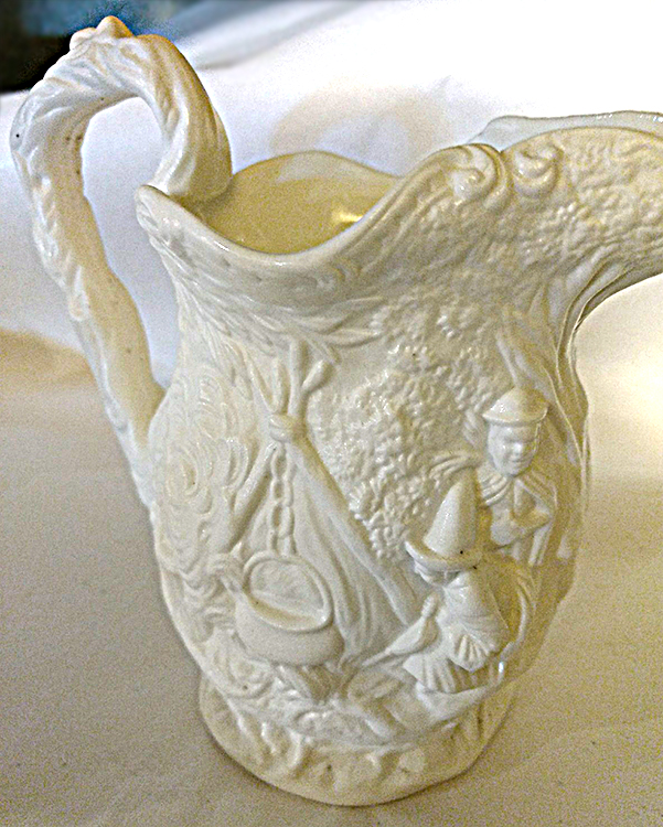 white-pitcher03.jpg