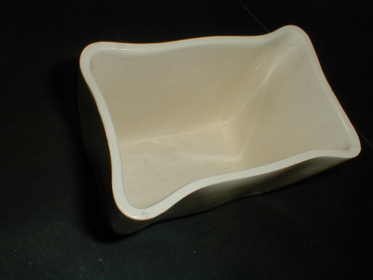 white rectangular planter window box pottery s_57.JPG