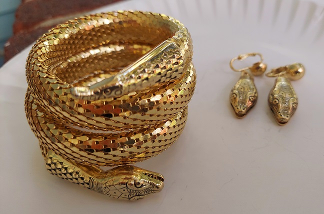 Whiting & Davis bracelet earrings.jpg