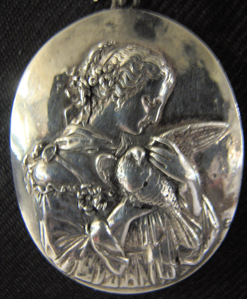 Woman w dove Henryk Winograd.jpg