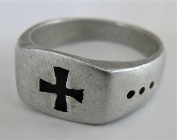 WWI aluminum ring cross.JPG