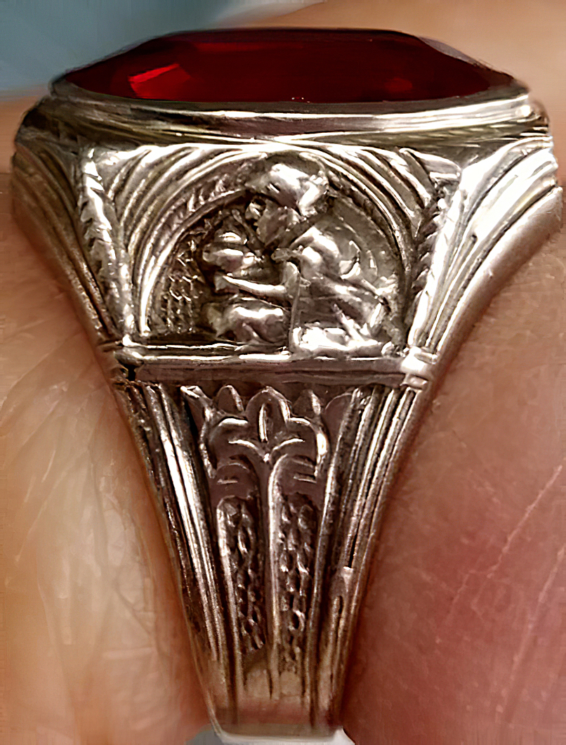 X3ZZZZZZ Ruby RBR ring side up (503x640)-edit.jpg