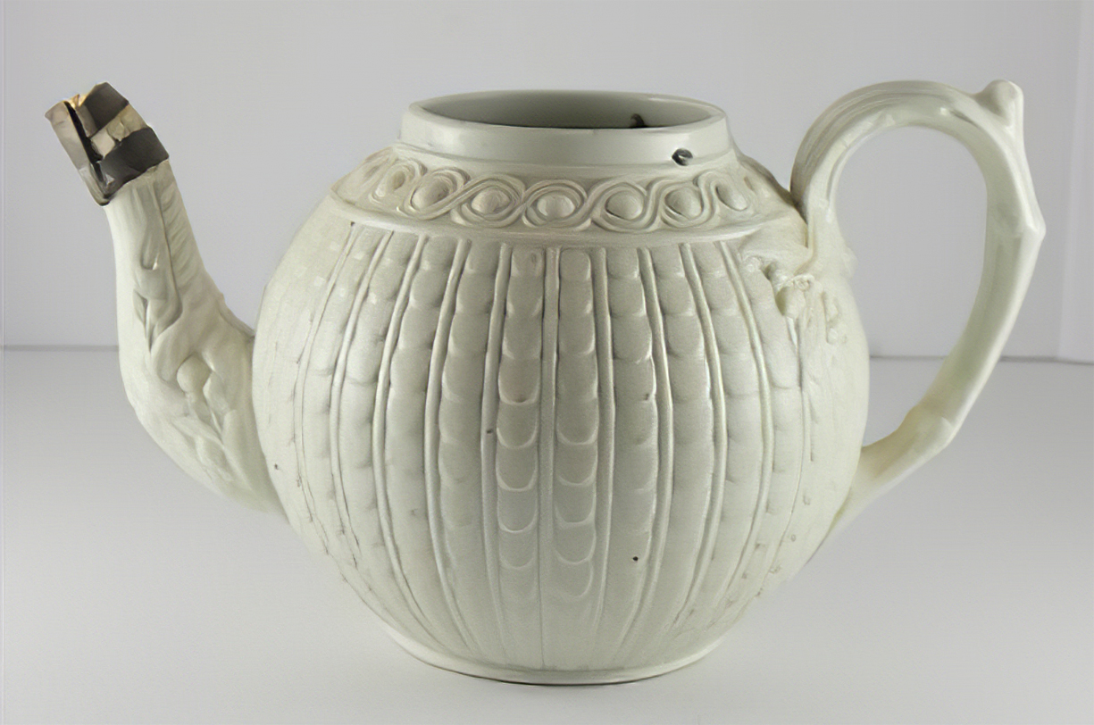 XX2Antique Copeland England Parian White Porcelain Victorian Small Teapot Repaired-EBAY-109.jpg