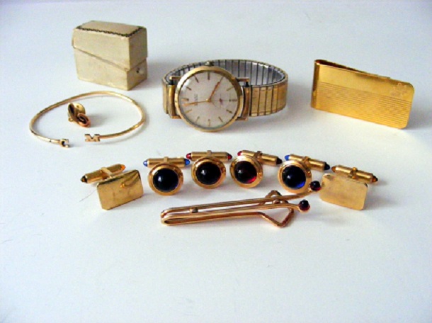 YARD AND FLEA FINDS 003-001.JPG