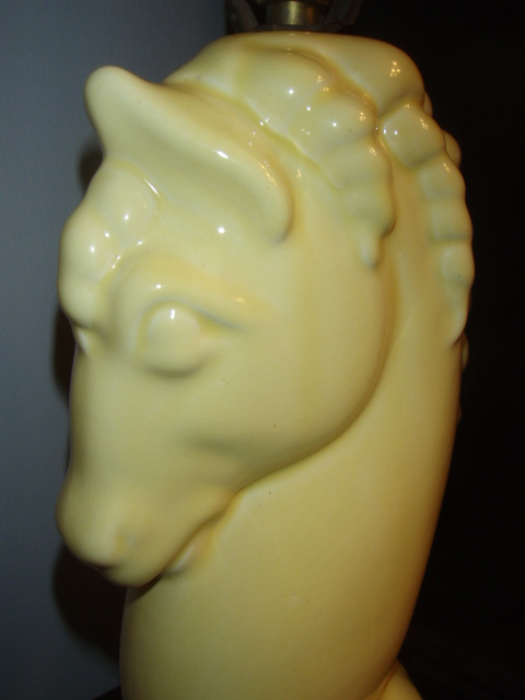 yellow pottery horse lamp april 10 2020 026.JPG