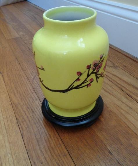yellow2.JPG