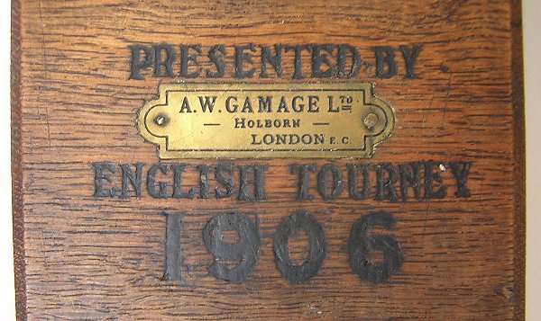 z Checkers Draughts Set Bone Oak Wood Box English Tourney 1906 John Alexander -f.jpg