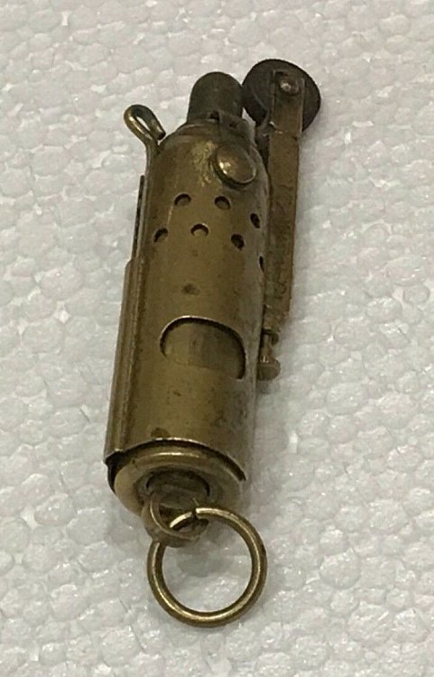 z WWI Cigarette Lighter Brass -a.jpg