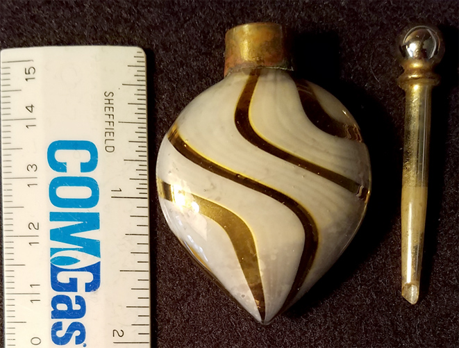 ZZ888 SM PERFUME1.jpg