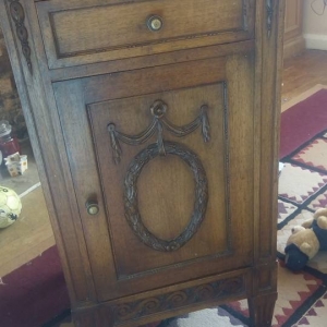 Need age/manufacturers history of my Oak? Pot cupboard