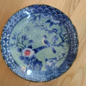 plate with signature