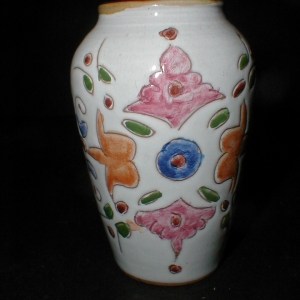 Help w signature on this terracotta bud base please
