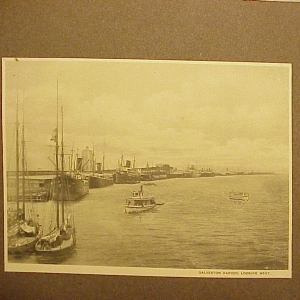 FH Galveston - Galveston harbor looking west