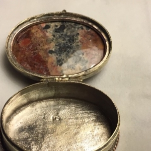 agate snuff box4.jpg