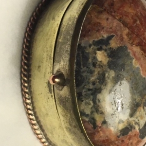 agate snuff box2.jpg