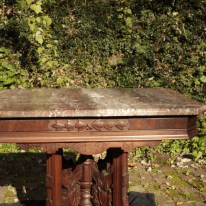 Eastlake with marbletop on