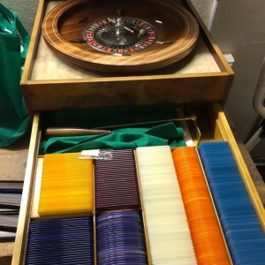 Antique Game Set/Box Looking for information or value estimates