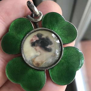 Clover Pendant