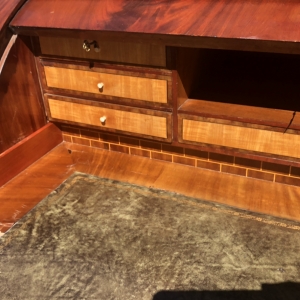 Cylinder Desk Interior