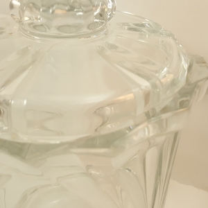Cookie jar side