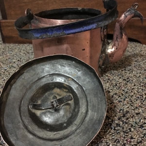 Mystery tea pot