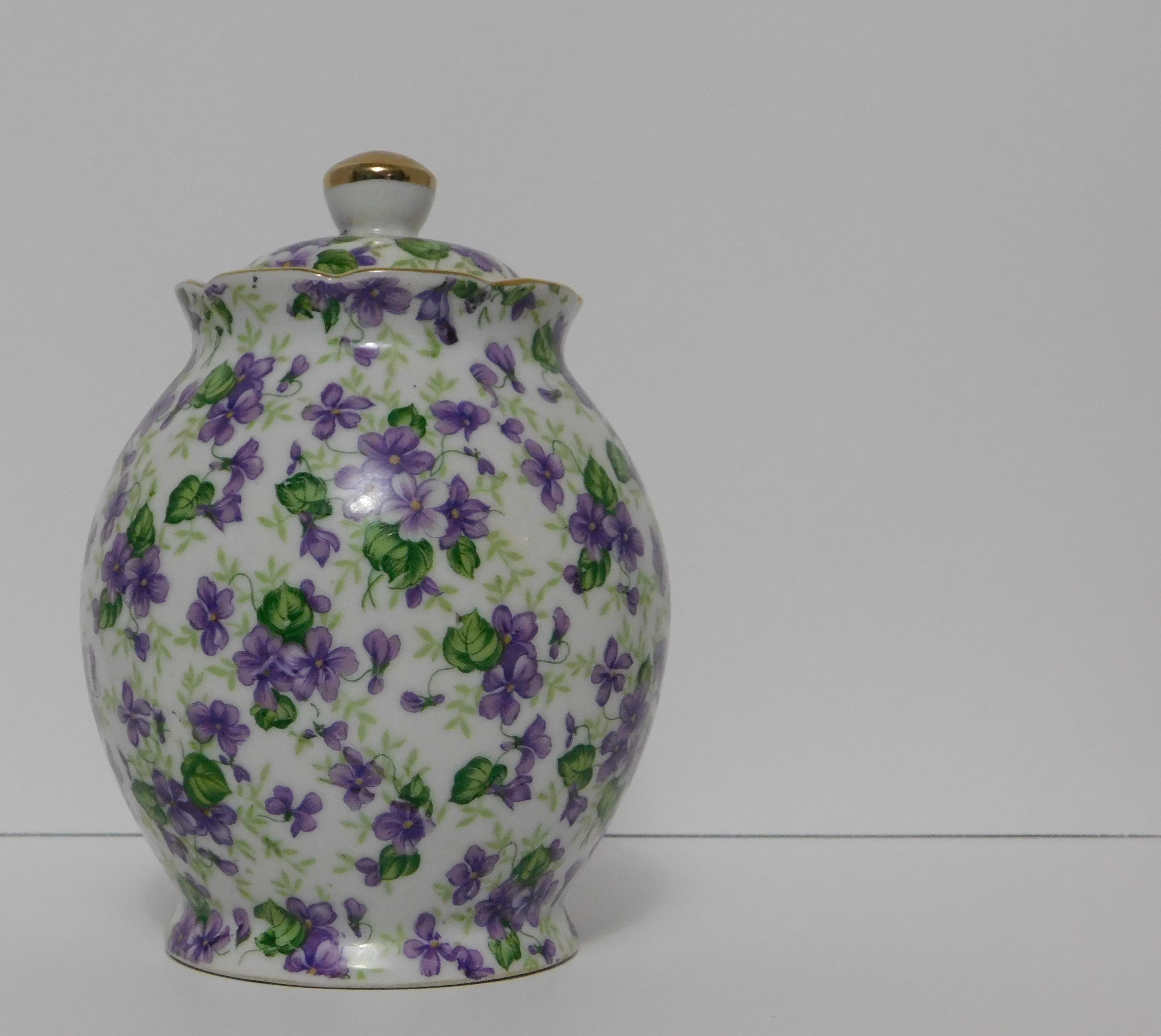 1959 Lefton Violet chintz coffee jar