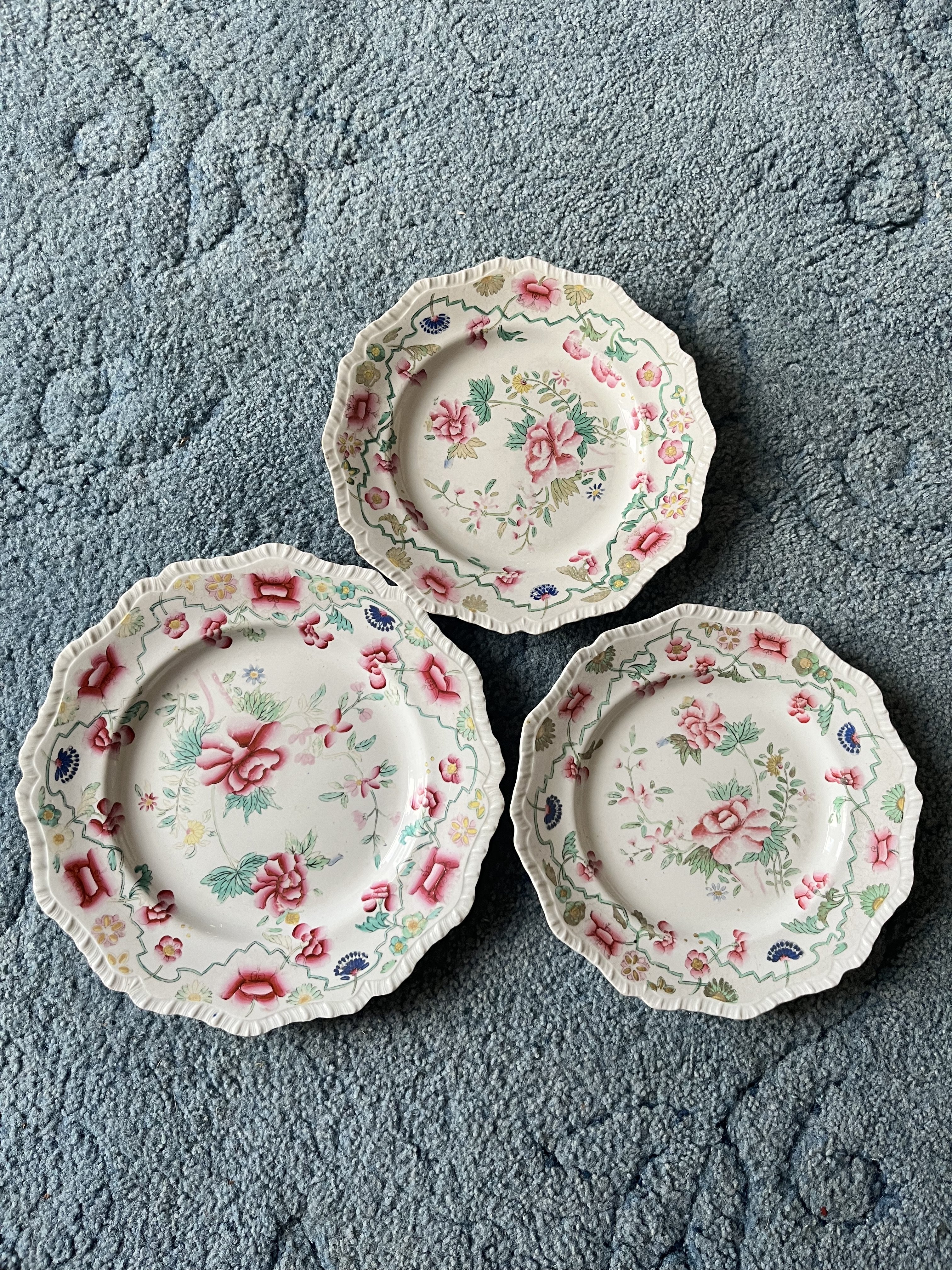 3 plates