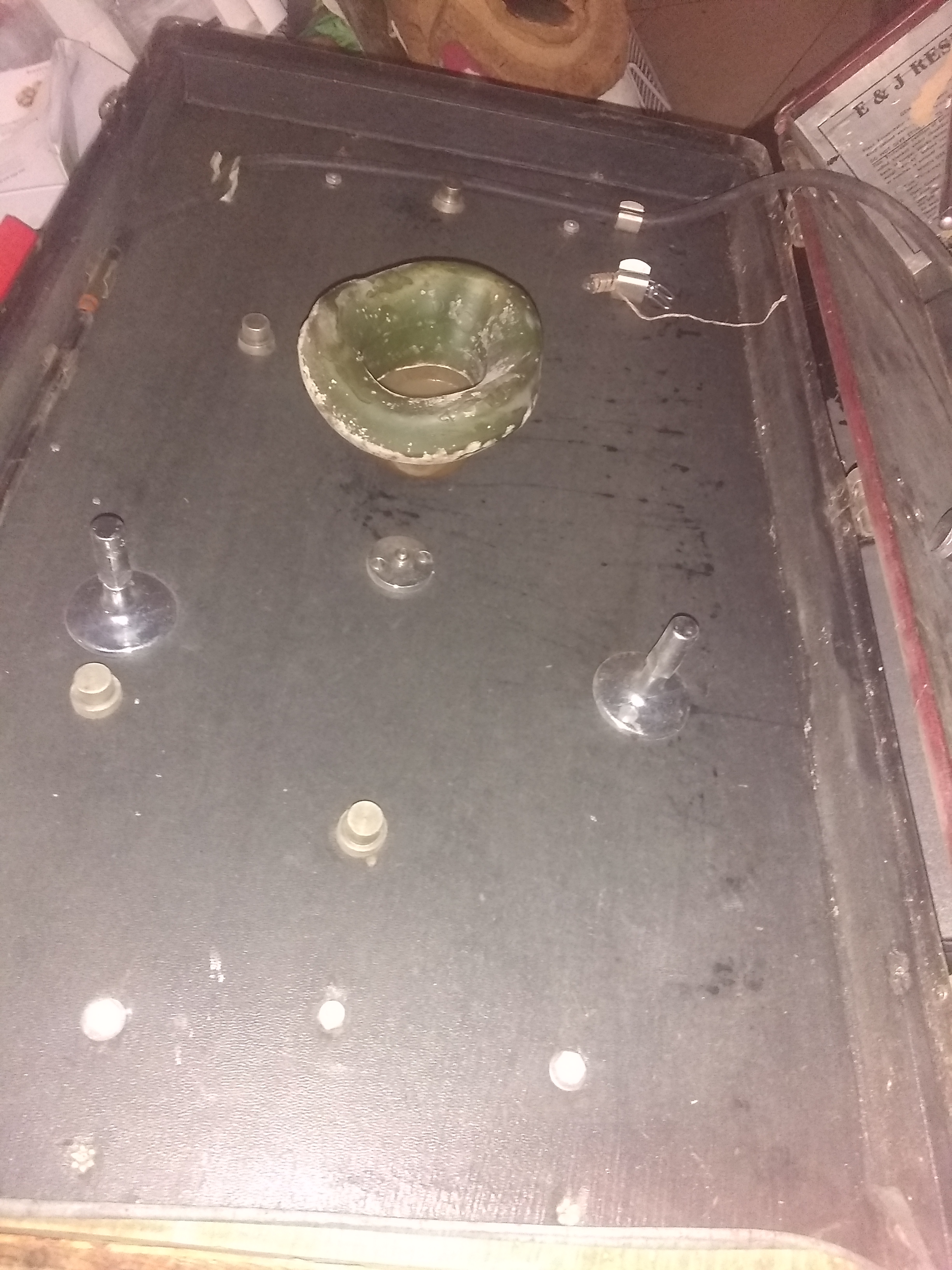 40's E&J Resuscitator Inside Top