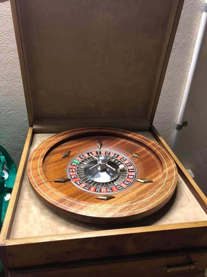 Antique Game Set/Box Looking for information or value estimates