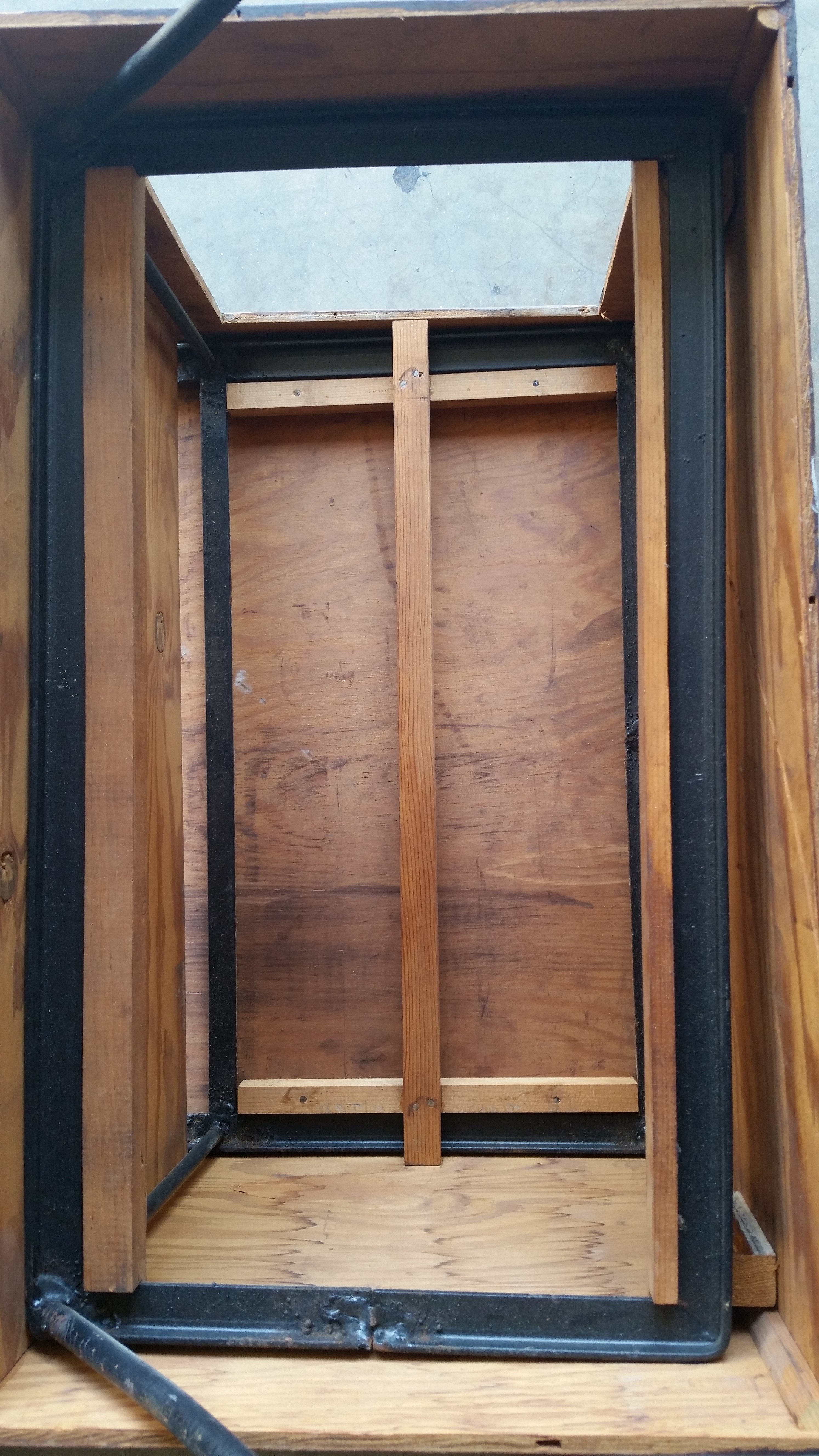 Bottom - right drawer - close up