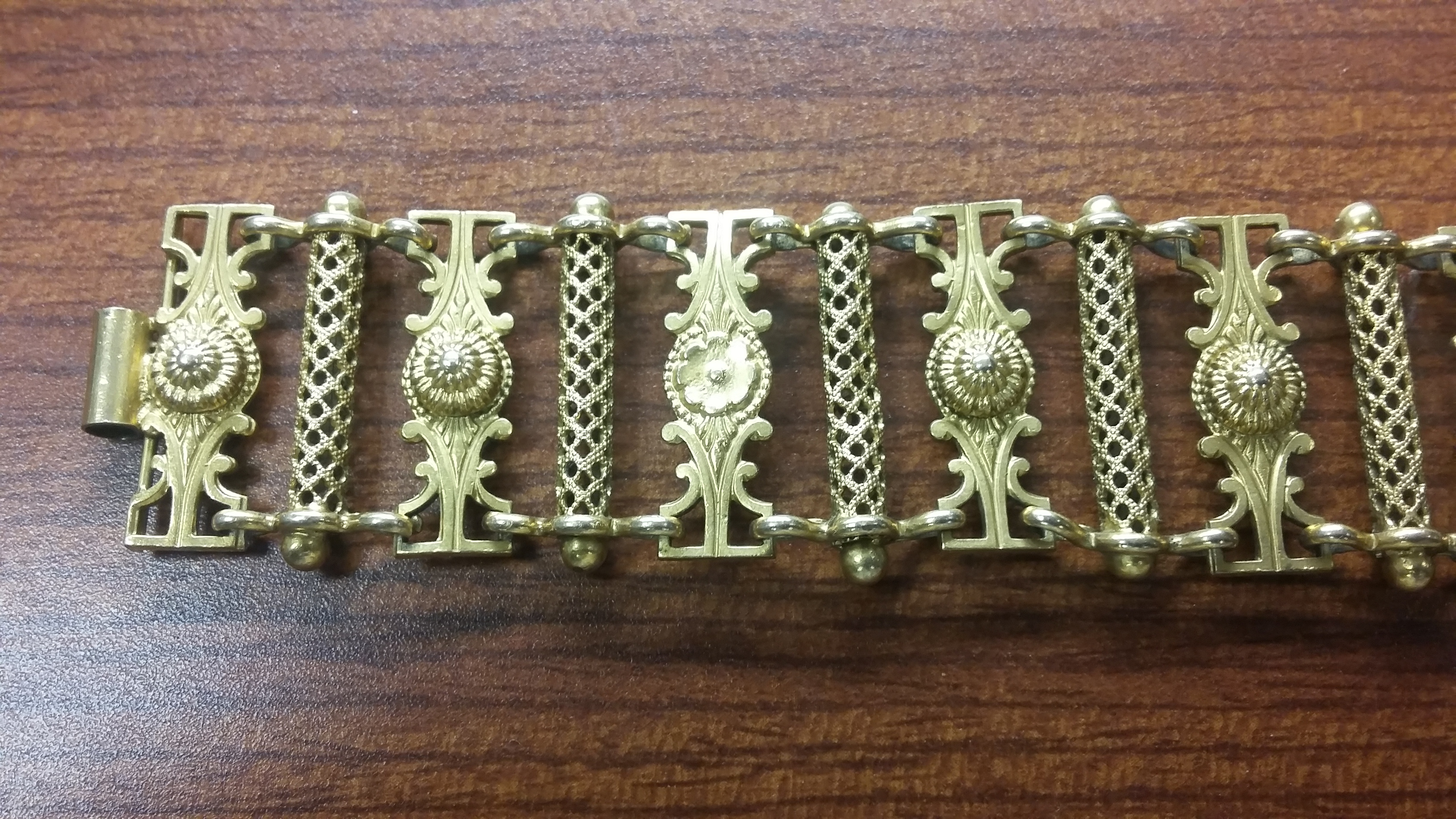 bracelet front