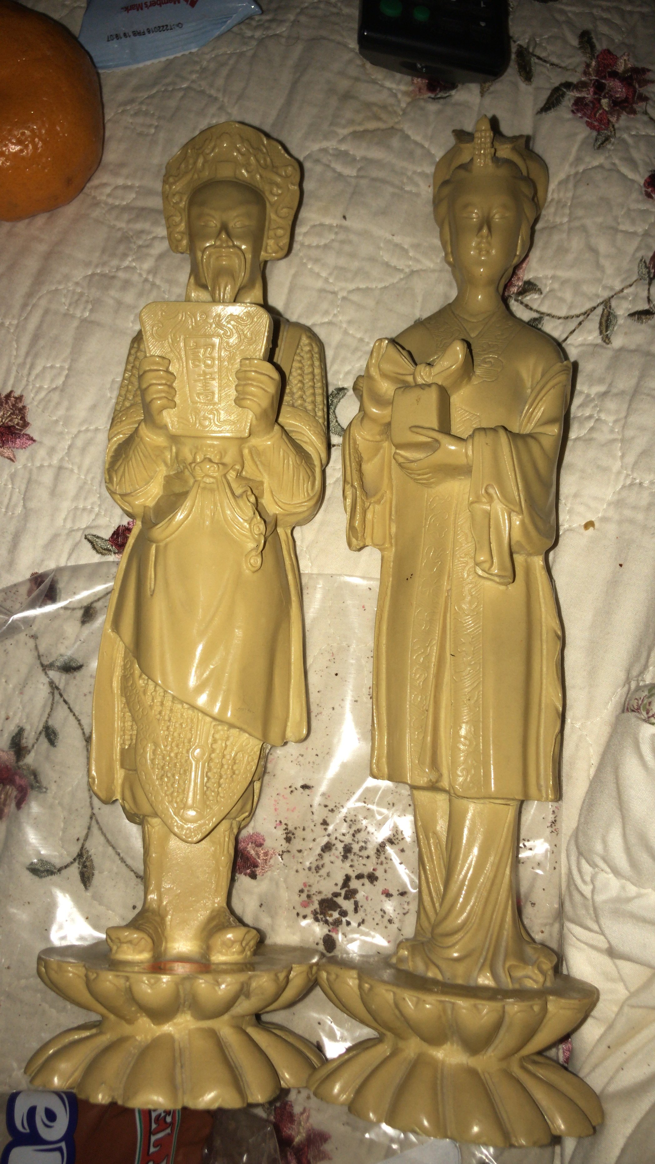 Chinese statue Antiques Board