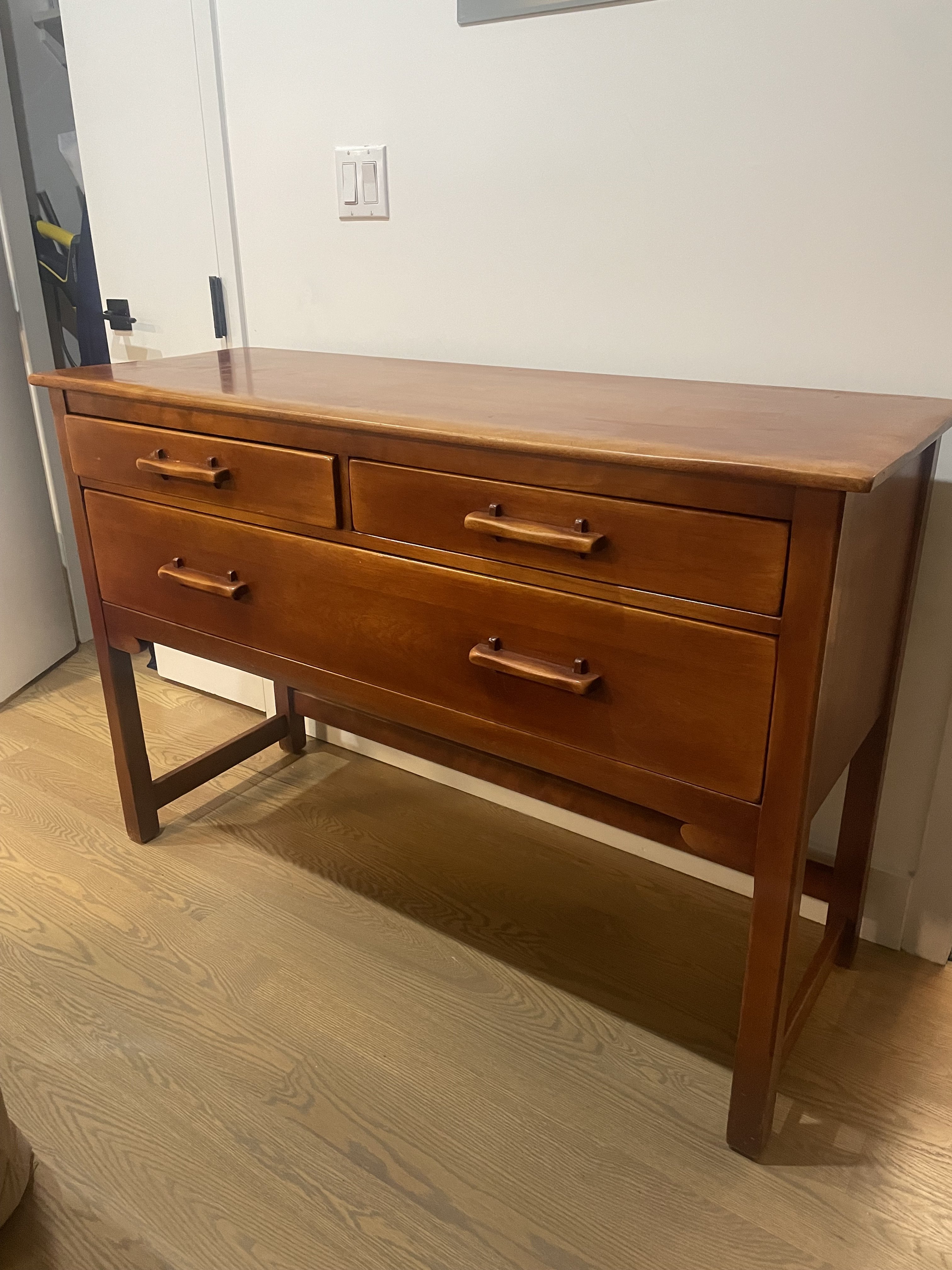 Cushman Marlboro Buffet