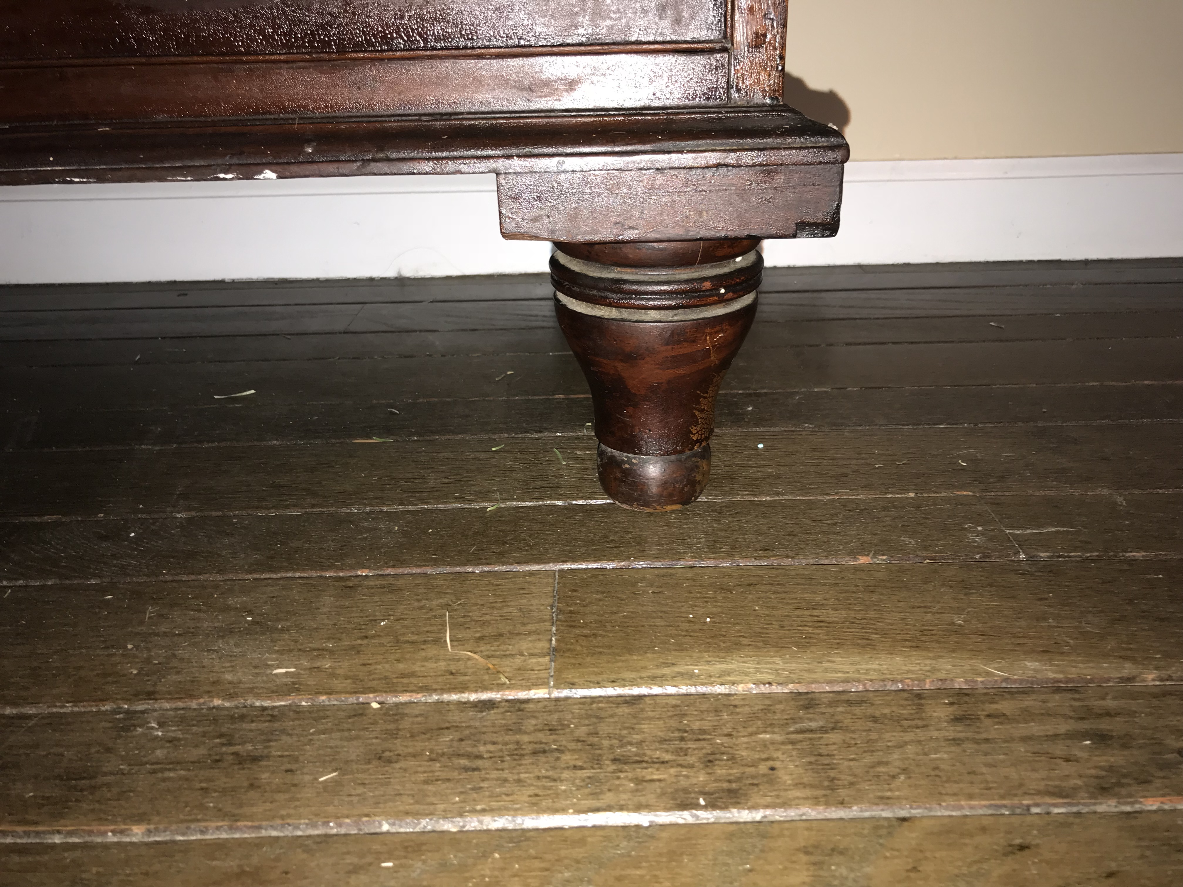 Desk2