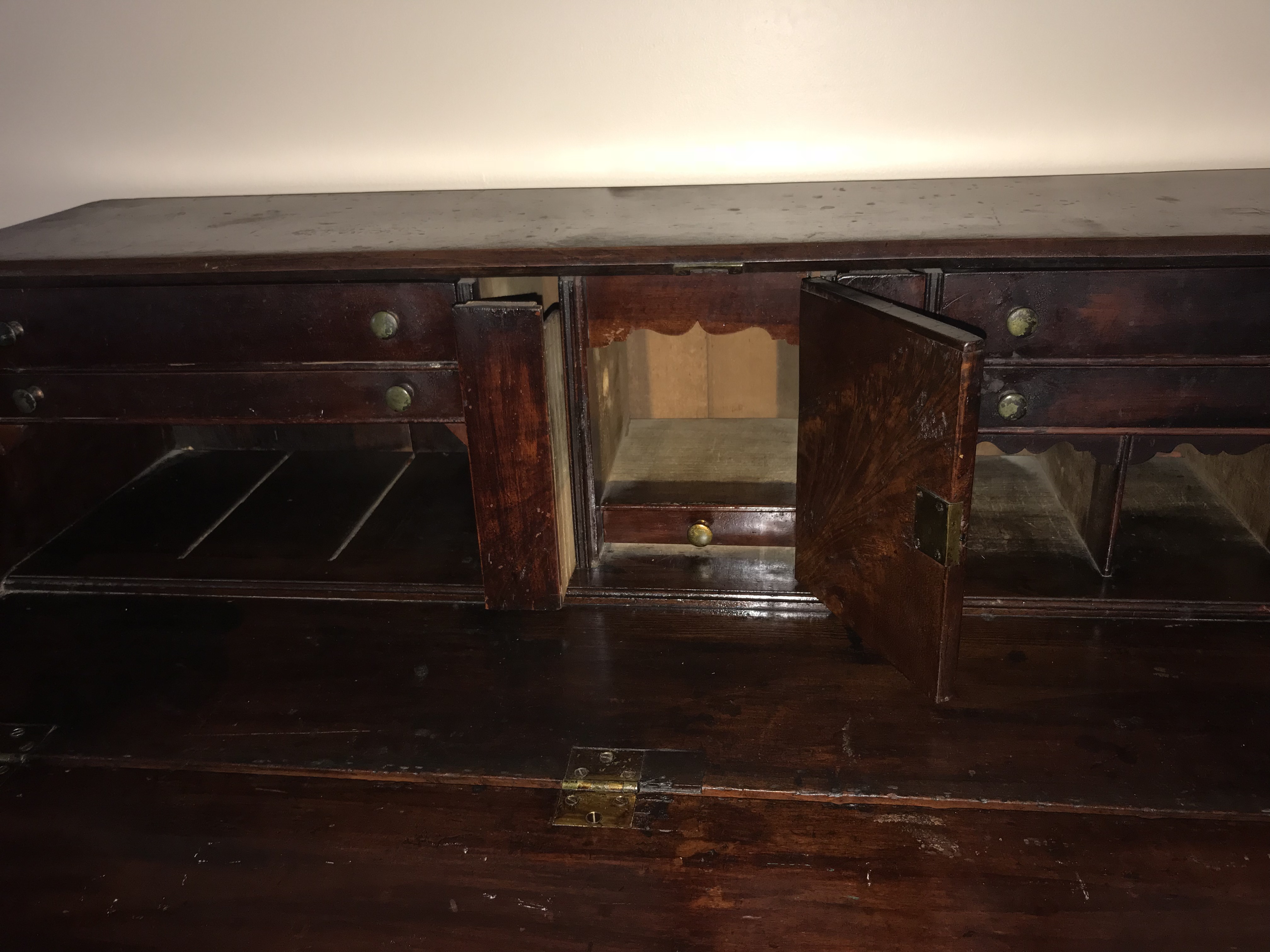 Desk4