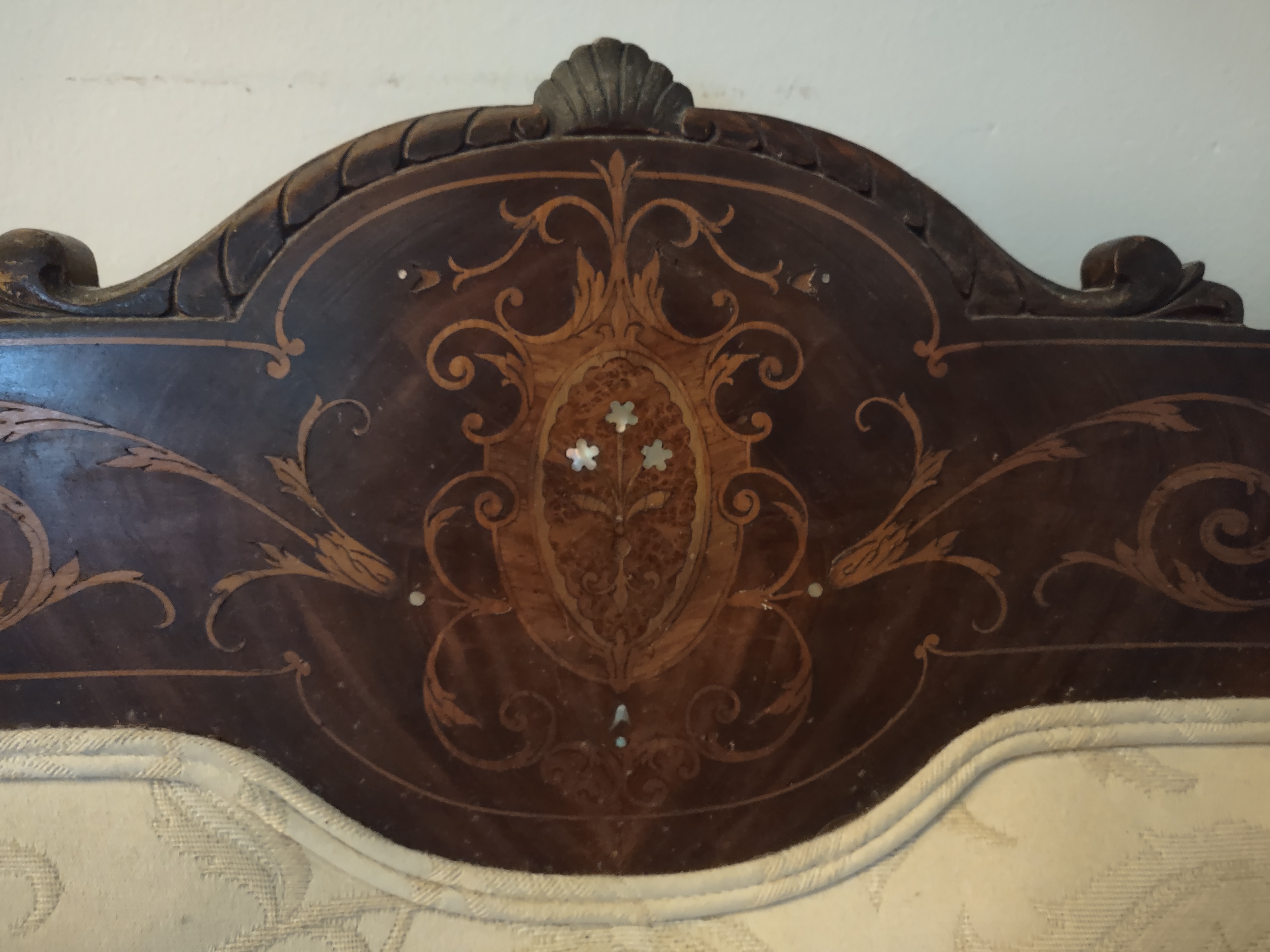 Detail of center section of loveseat