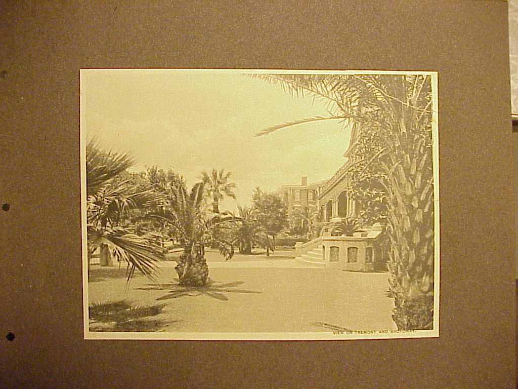 FH Galveston view of Tremont and Broadway