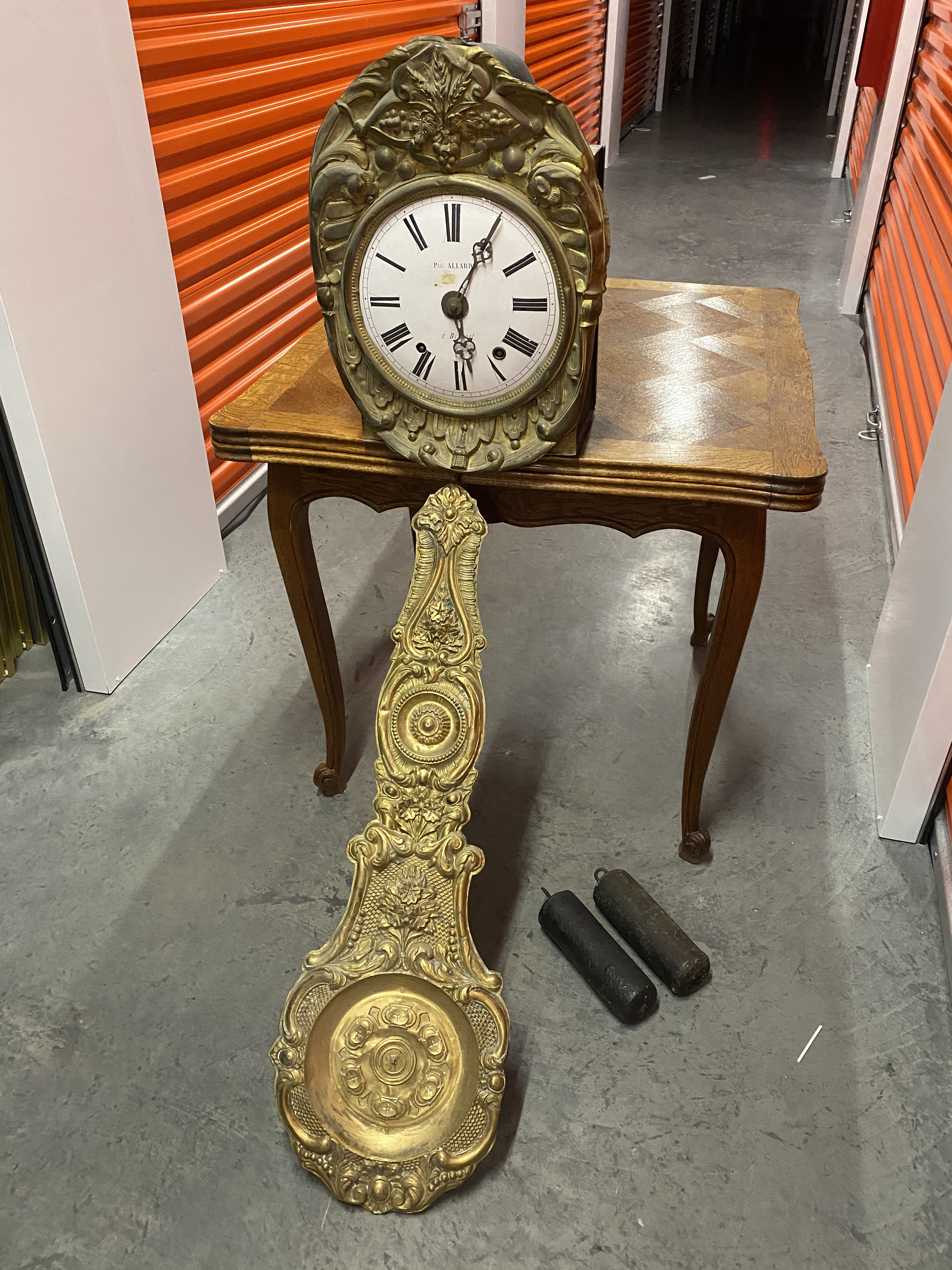 front view with pendulum and weights