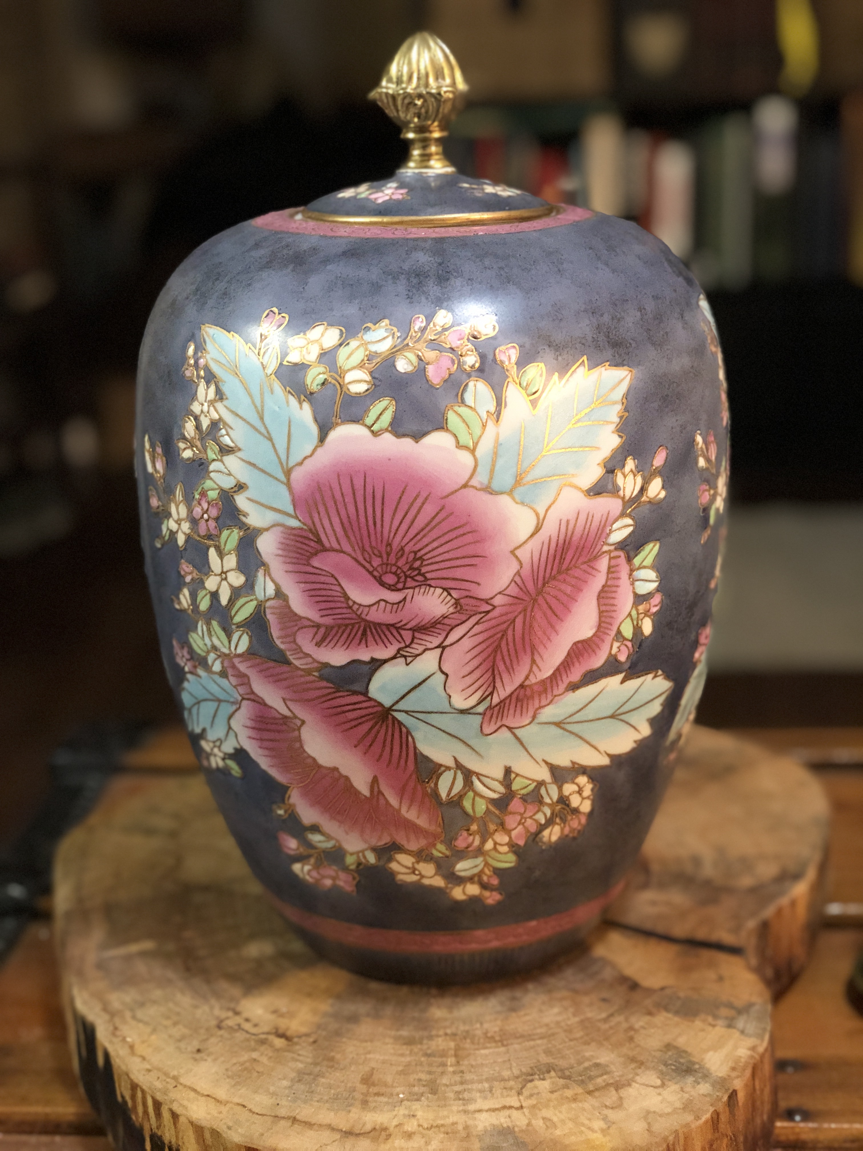 Ginger jar Antiques Board