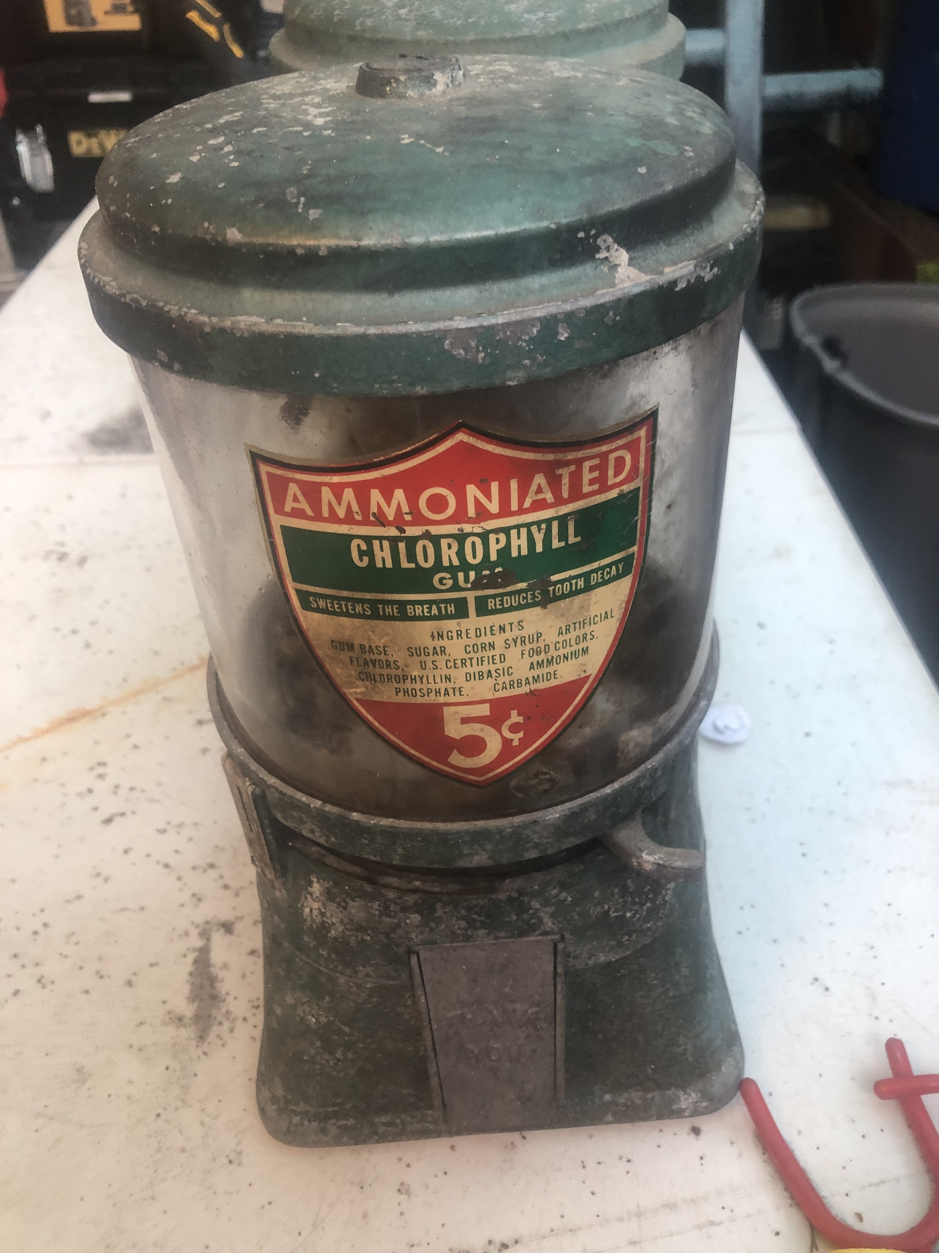 Gum dispenser 2