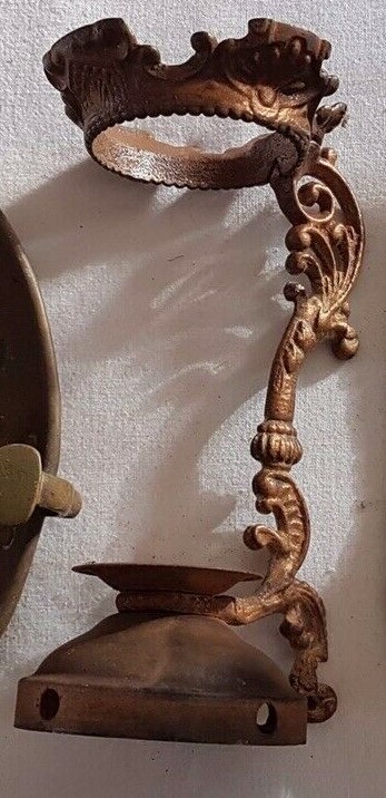 Is this a candlestick???